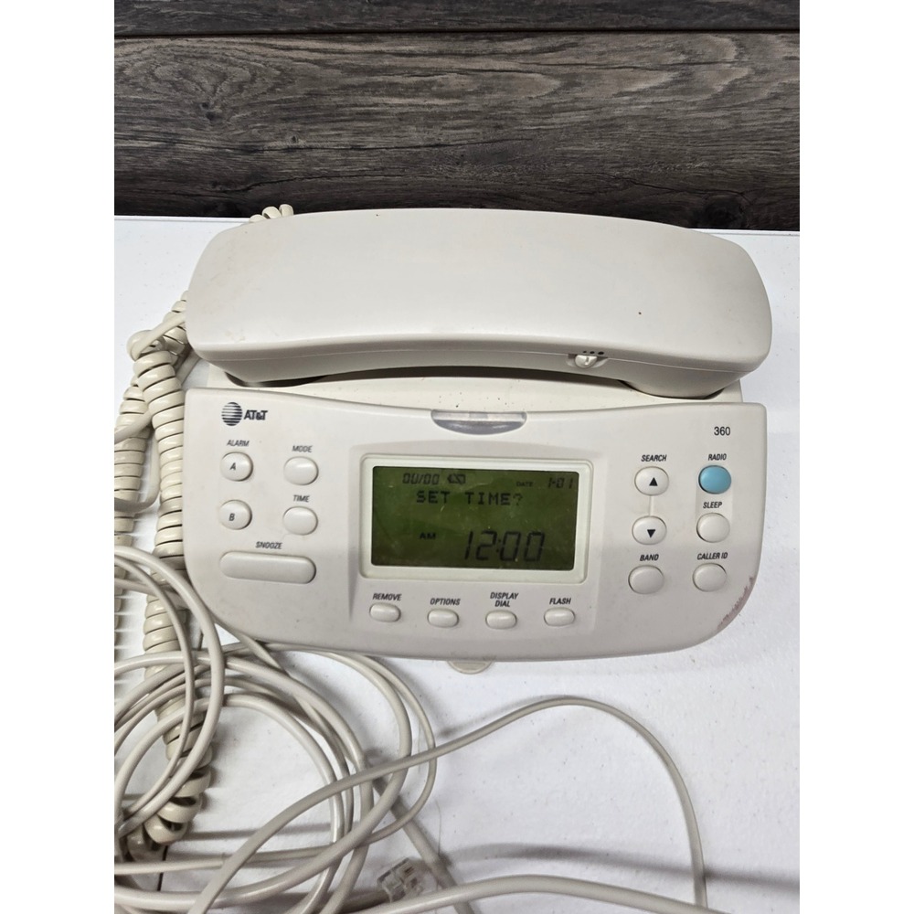 AT&T 360 Corded Telephone AM/FM Radio Alarm Clock Caller ID Lucent White Vintage